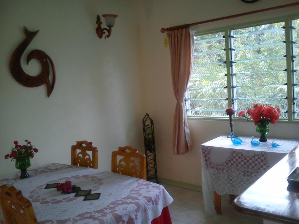 Malau Lodge Нукуалофа Екстер'єр фото