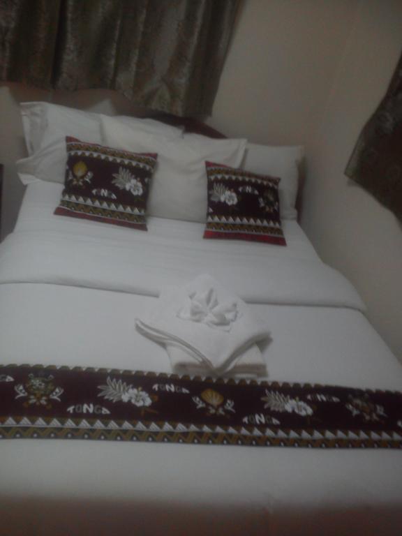 Malau Lodge Нукуалофа Екстер'єр фото