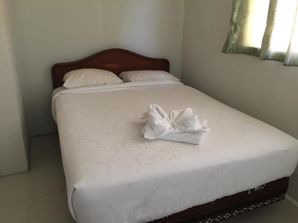 Malau Lodge Нукуалофа Екстер'єр фото