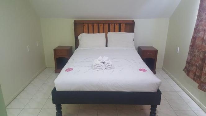 Malau Lodge Нукуалофа Екстер'єр фото