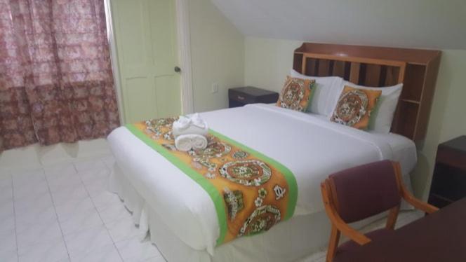Malau Lodge Нукуалофа Екстер'єр фото