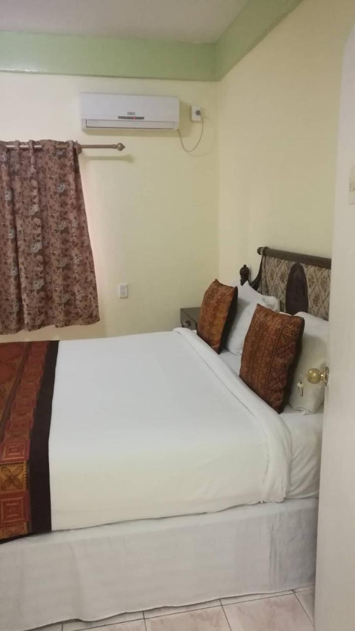 Malau Lodge Нукуалофа Екстер'єр фото