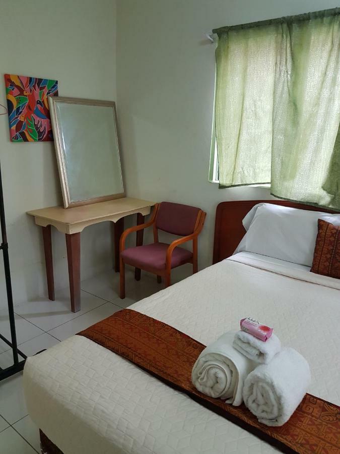 Malau Lodge Нукуалофа Екстер'єр фото